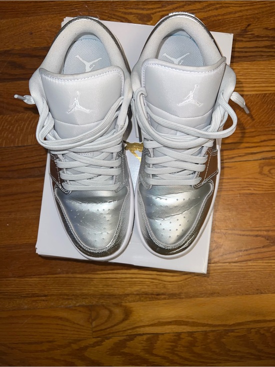 Jordan Shoes - Jordan WMNS Low SE Sneakers in White & Metallic Silver